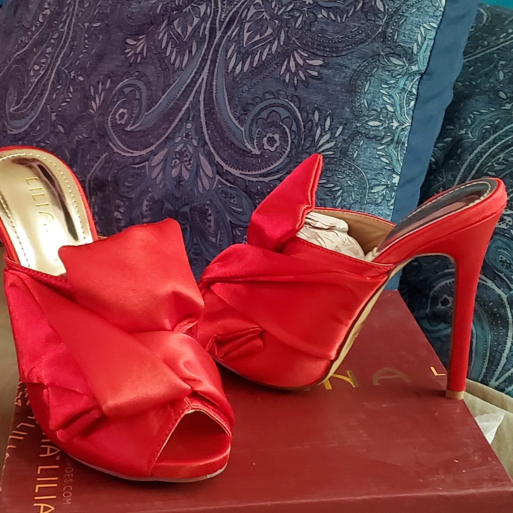 Heels 👠 - Picture 2 of 3